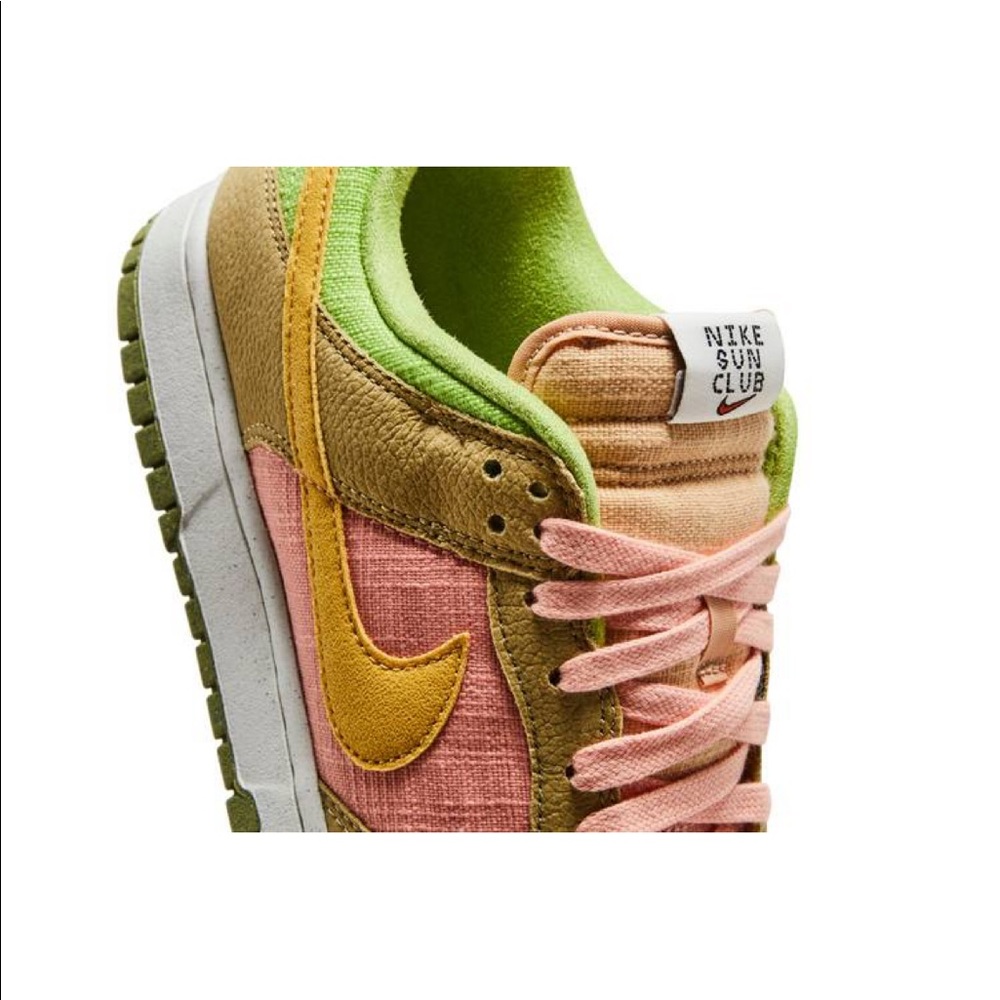 Nike Dunk Low "Sun Club" Arctic Orange Gold DM0583-800 NEW - Picture 8 of 8
